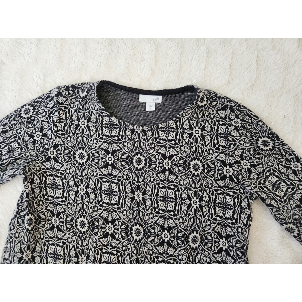 J Jill Plush Knit Top‎ Black White Geometric Size XS Long Sleeve Cotton Shirt